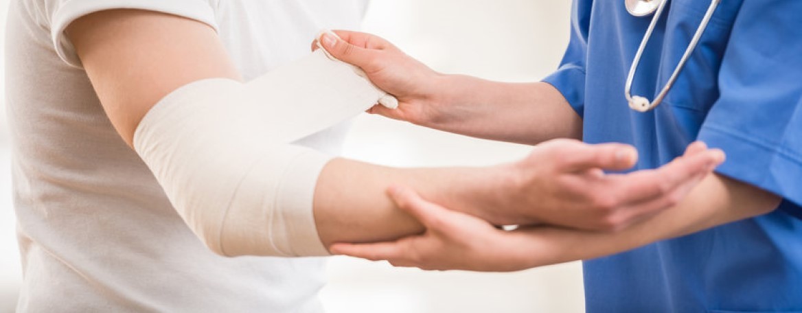 Rodzaje bandażowania ran. Typy bandaży i ich ceny – jaki wybrać?